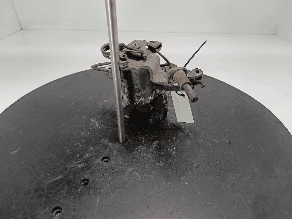 Суппорт задний левый к Citroen C4 Picasso 1 (06-13)