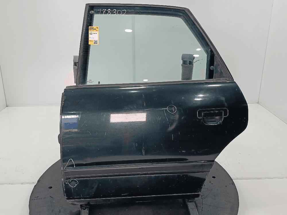 Дверь задняя левая к Audi A6 C4 (94-97)