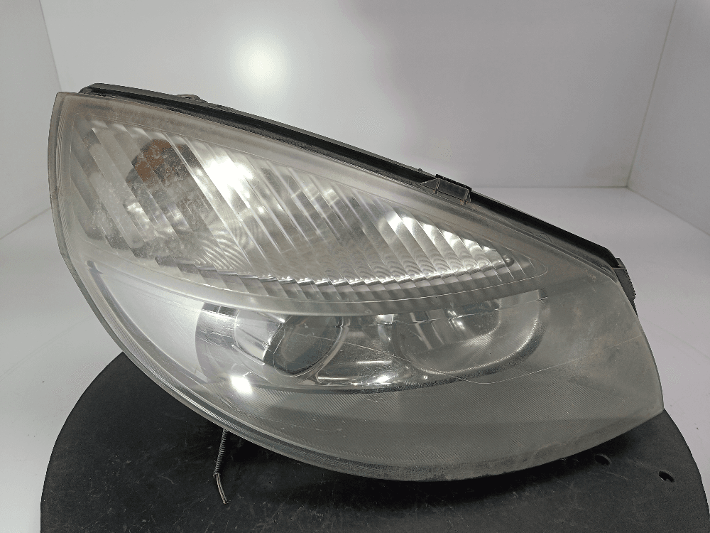 Фара правая к Renault Scenic 2 (03-06)