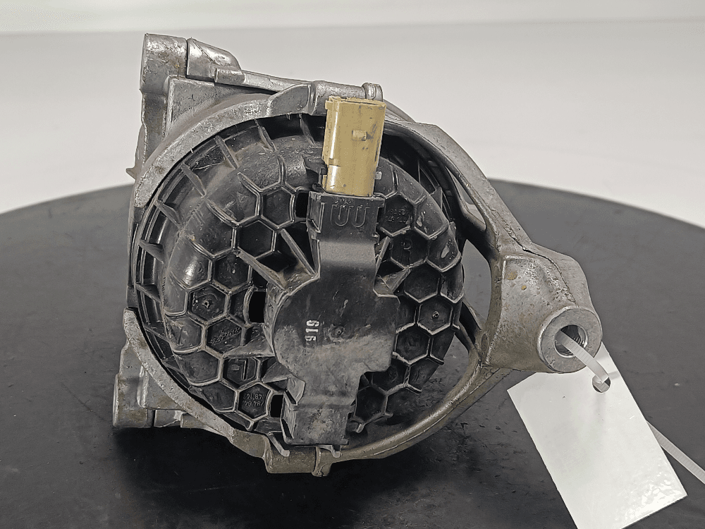 Подушка крепления двигателя к Volkswagen Touareg 3 (18-24)