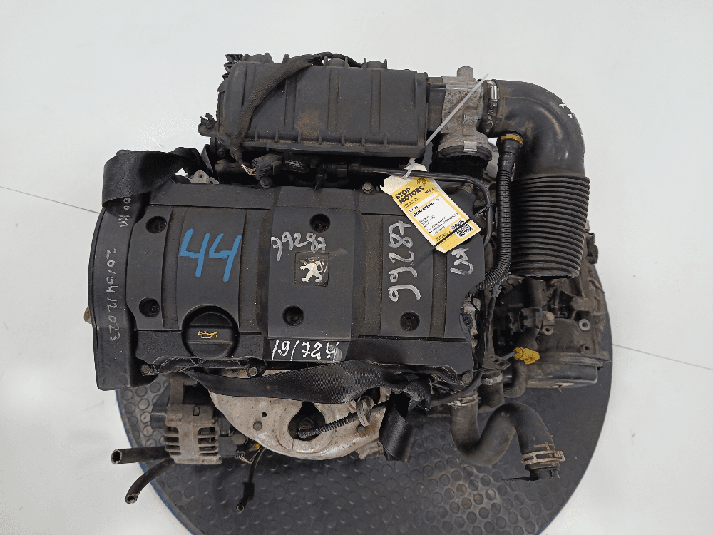 Двигатель к Peugeot 307 (01-05)