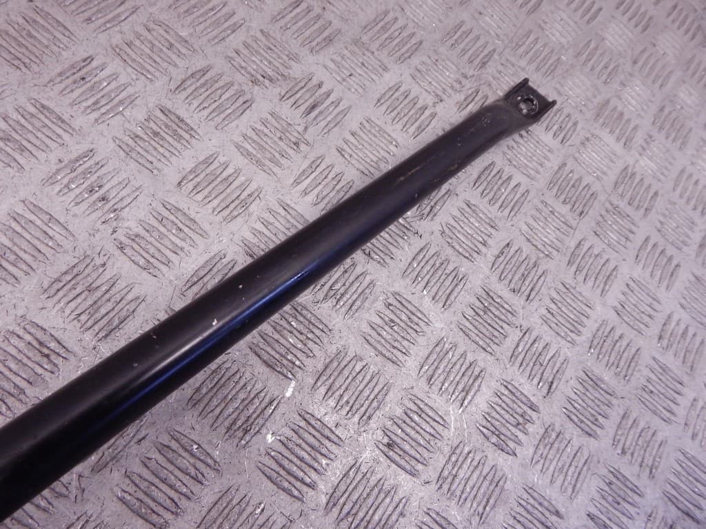 Распорная планка к BMW 5 E60/E61 (02-07)