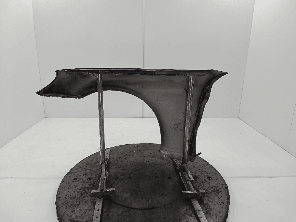 Крыло переднее правое к Mercedes C Class W203/S203/CL203 (00-04)