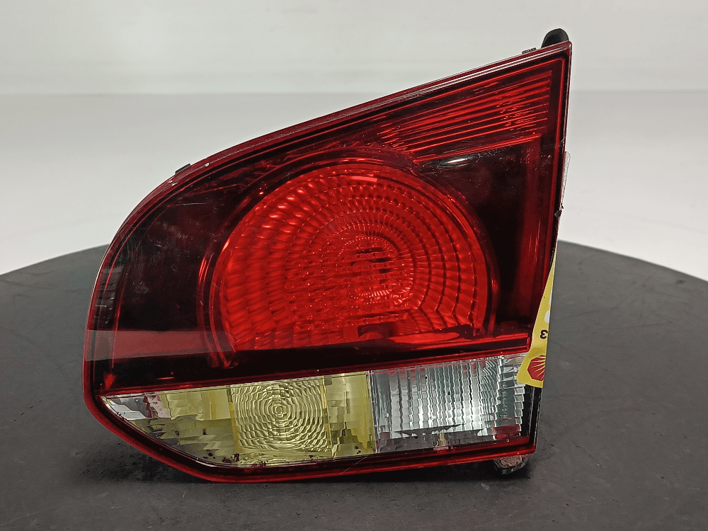 Фонарь задний правый к Volkswagen Golf 6 (08-15)