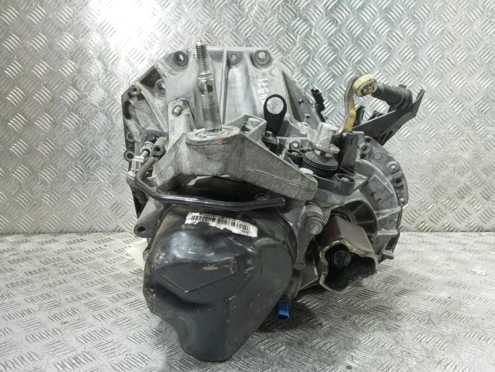 КПП механическая (МКПП) к Renault Clio 3 (05-09)