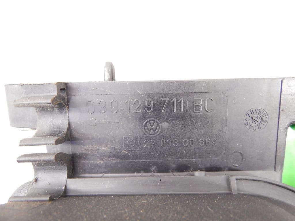 Коллектор впускной к Volkswagen Polo 3 (94-01)
