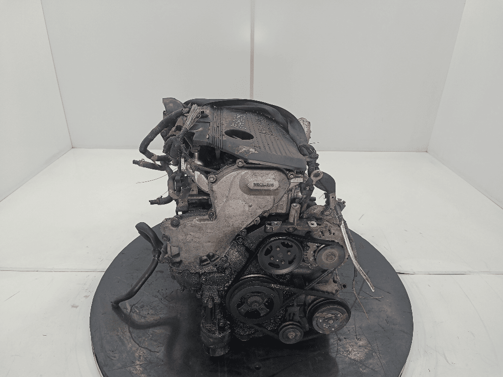 Двигатель к Nissan  Almera Tino (00-06)
