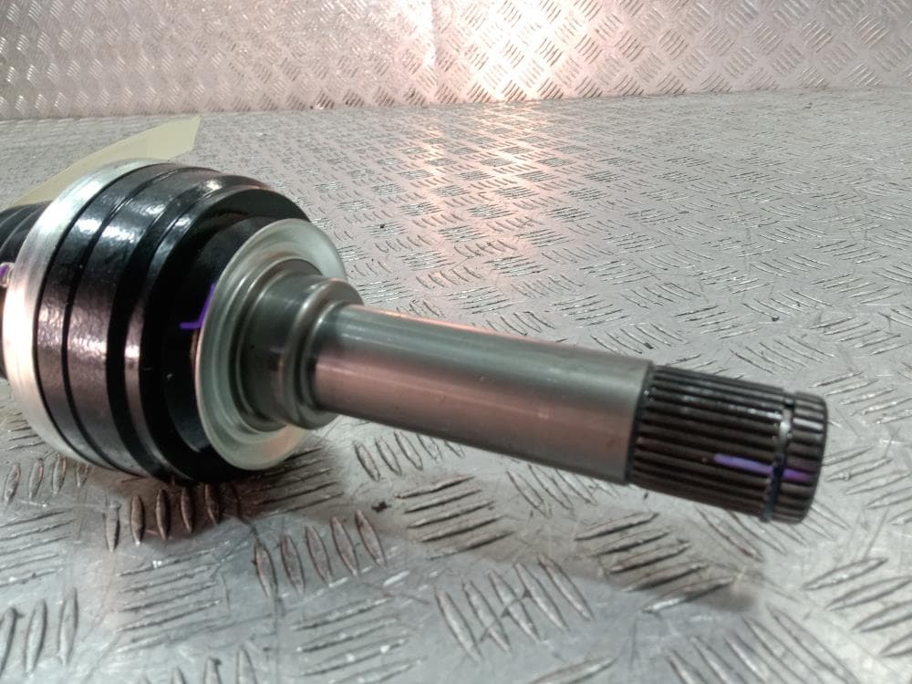 Полуось задняя (приводной вал, ШРУС) к Audi Q8 (18-23)