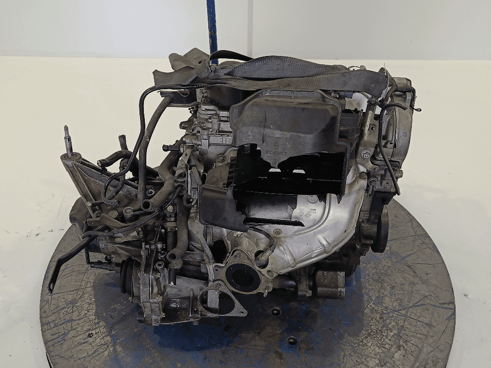 Двигатель к Renault Laguna 2 (01-05)