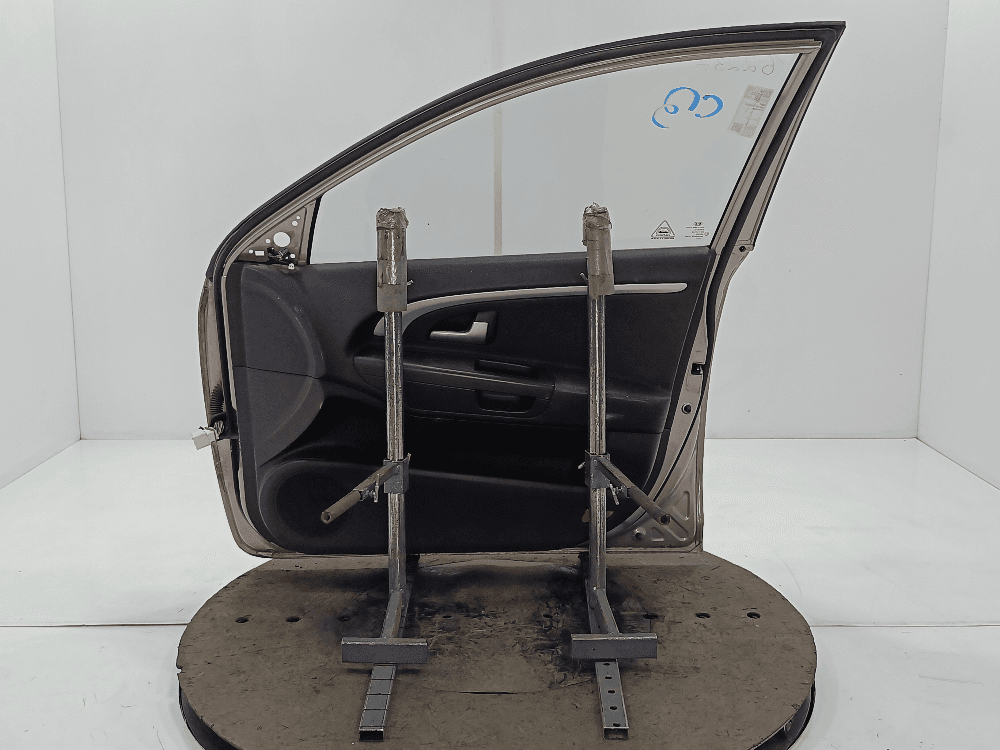 Дверь передняя правая к Kia Ceed 1 (06-10)