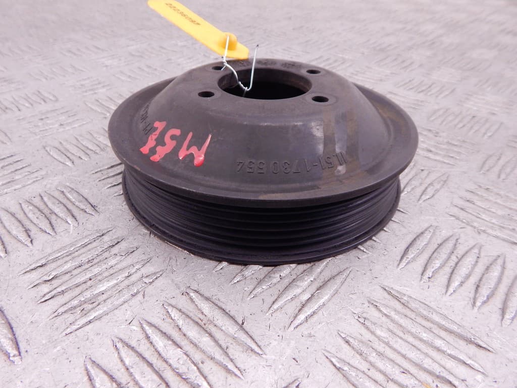 Шкив помпы к BMW 7 E38 (94-98)