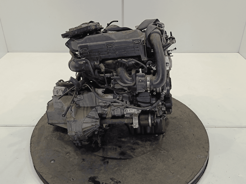 Двигатель к Peugeot 208 1 (12-15)