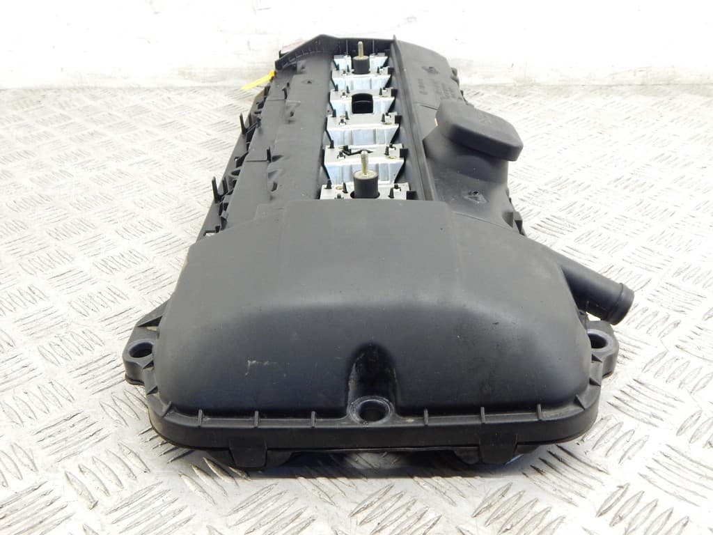 Клапанная крышка к BMW 5 E39 (95-00)