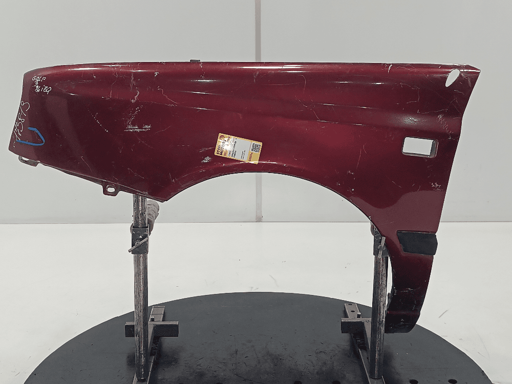 Крыло переднее левое к Volkswagen Golf 3 (91-99)