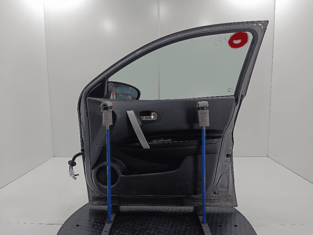 Дверь передняя правая к Nissan  Qashqai 1 (07-10)
