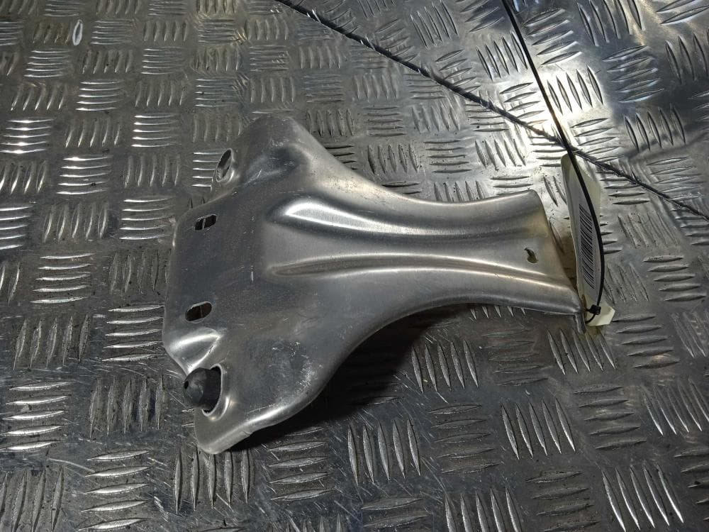 Кронштейн к Tesla Model X (15-21)