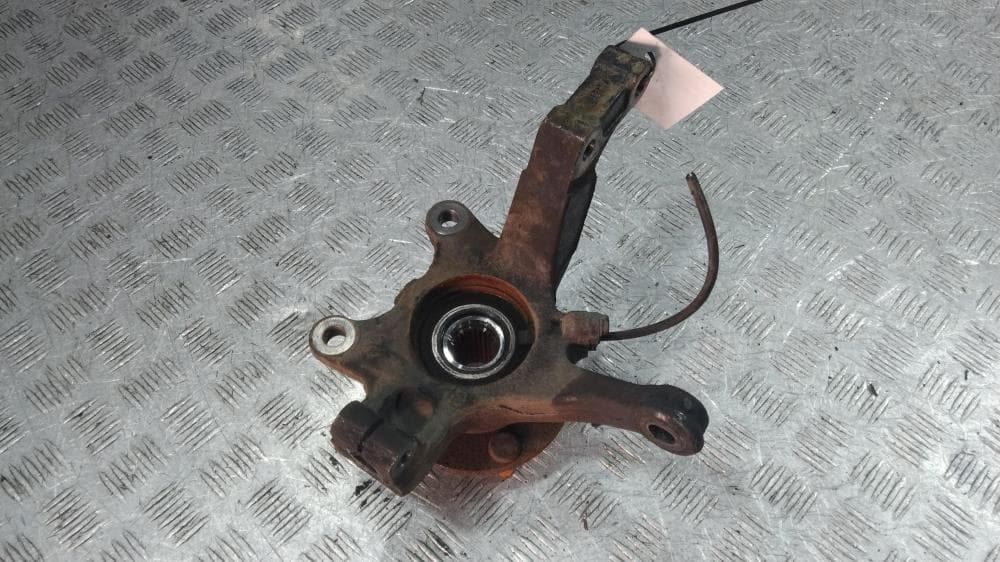 Кулак поворотный правый к Nissan  Tiida C11 Рестайлинг (07-14)