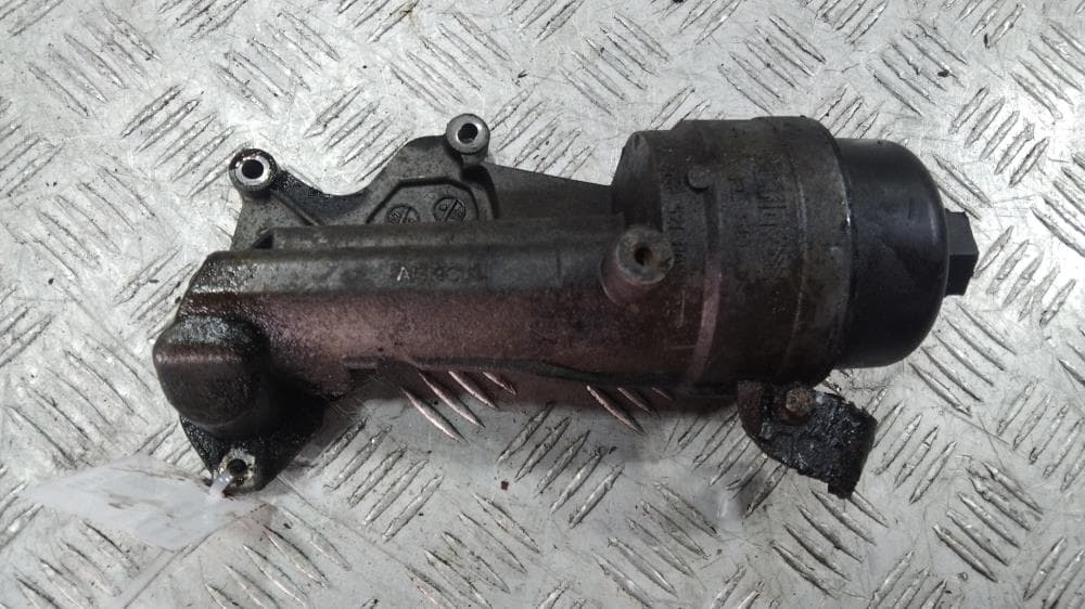Корпус масляного фильтра к Peugeot 207 (06-09)