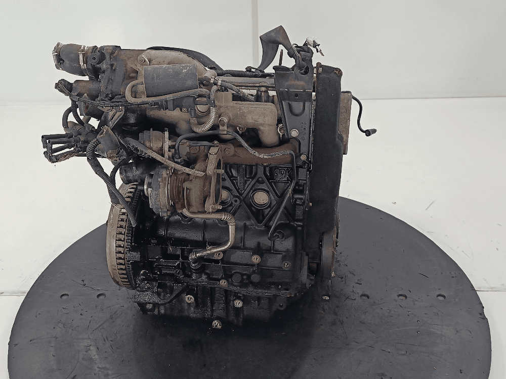 Двигатель к Renault Laguna 2 (01-05)