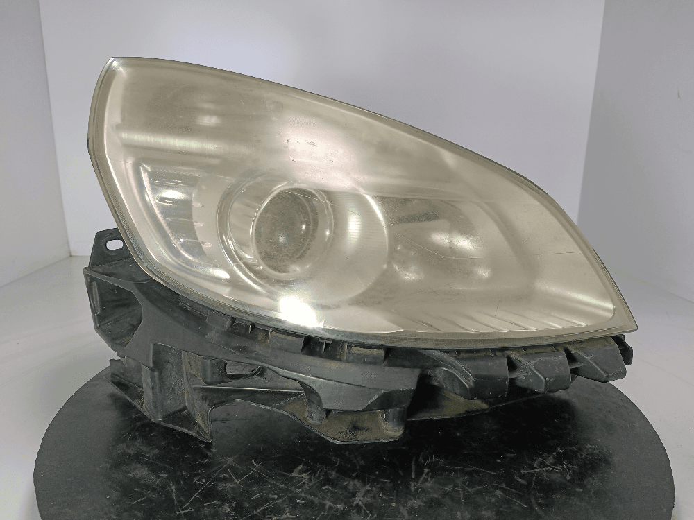 Фара правая к Renault Scenic 2 (03-06)