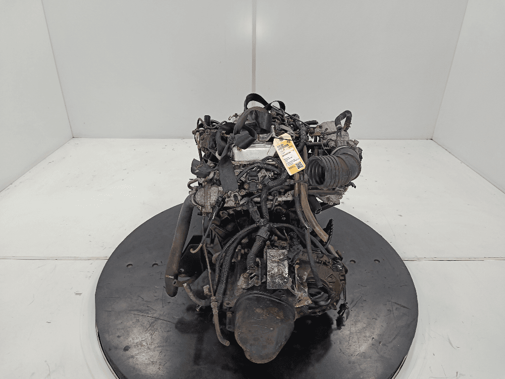 Двигатель к Mitsubishi Carisma (95-99)