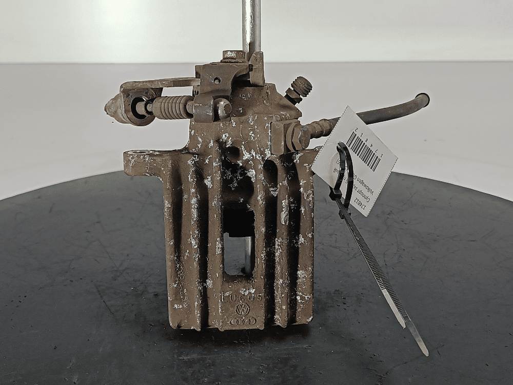 Суппорт задний правый к Volkswagen Golf 4 (97-06)