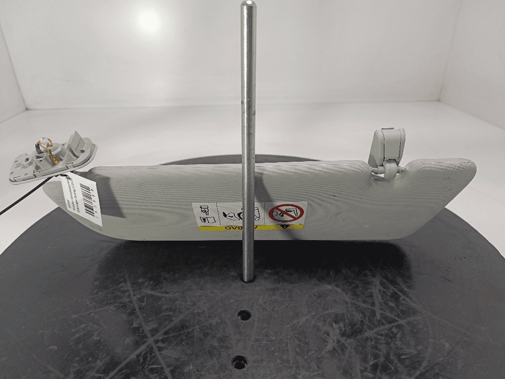 Козырек солнцезащитный к Volkswagen Touareg 3 (18-24)