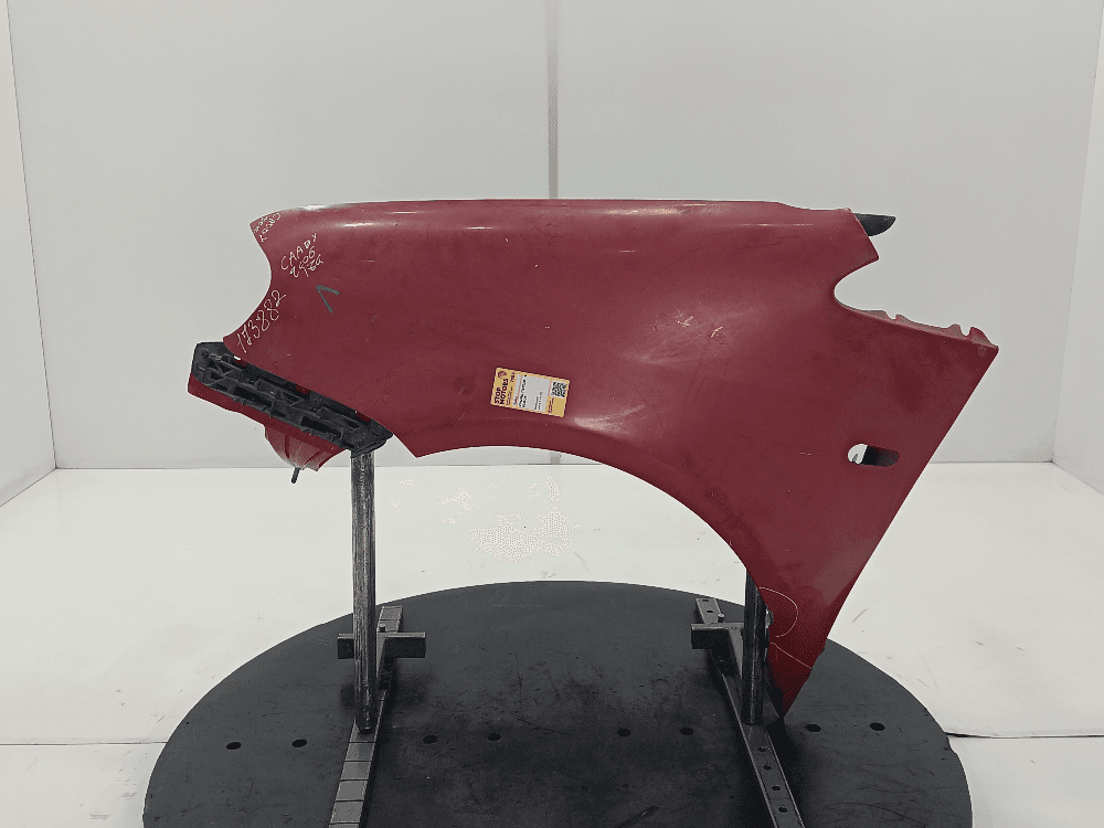 Крыло переднее левое к Volkswagen Caddy 3 (04-10)