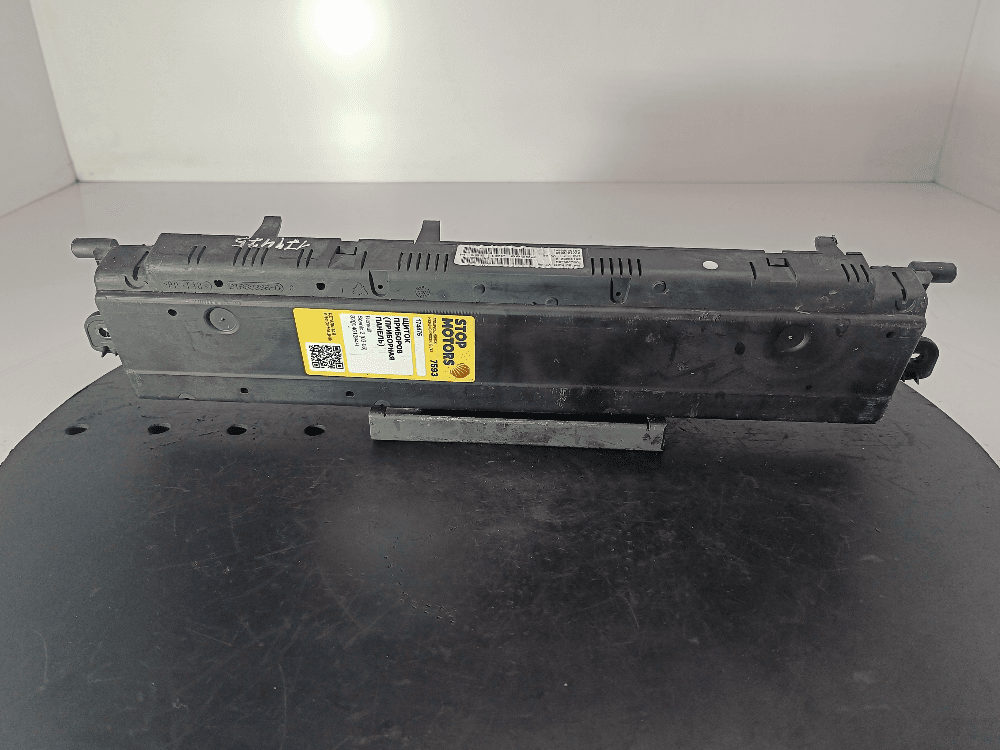 Щиток приборов (приборная панель) к Renault Scenic 2 (03-06)