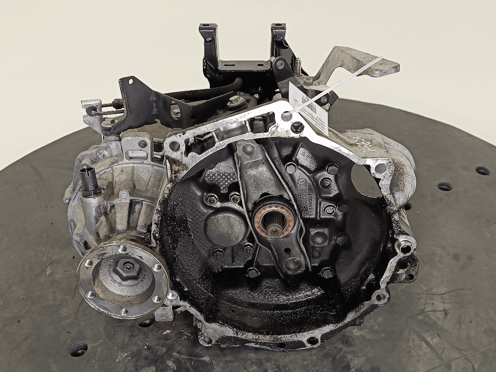 КПП механическая (МКПП) к Volkswagen Polo 4 (01-05)
