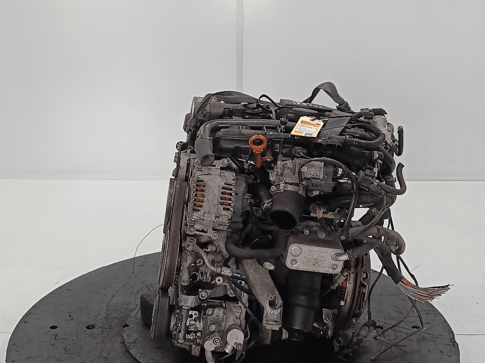Двигатель к Audi A4 B7 (04-09)