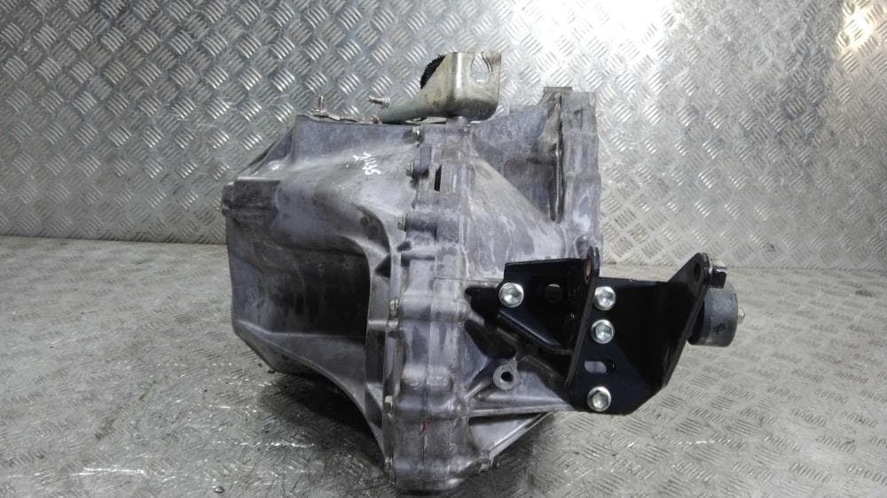 КПП механическая (МКПП) к Toyota Avensis 2 Рестайлинг (06-09)