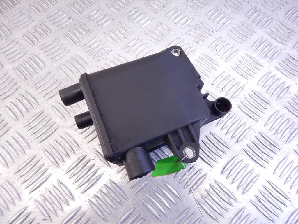 Маслоотделитель (сапун) к Volvo V70 2 (00-05)