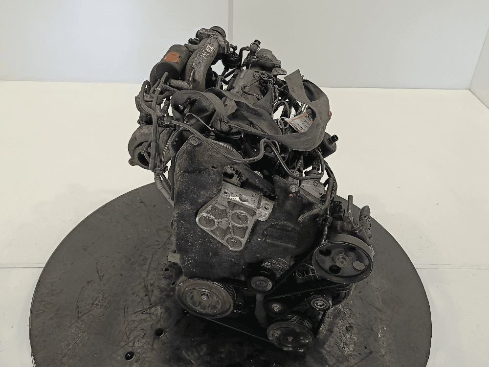 Двигатель к Renault Laguna 2 (01-05)