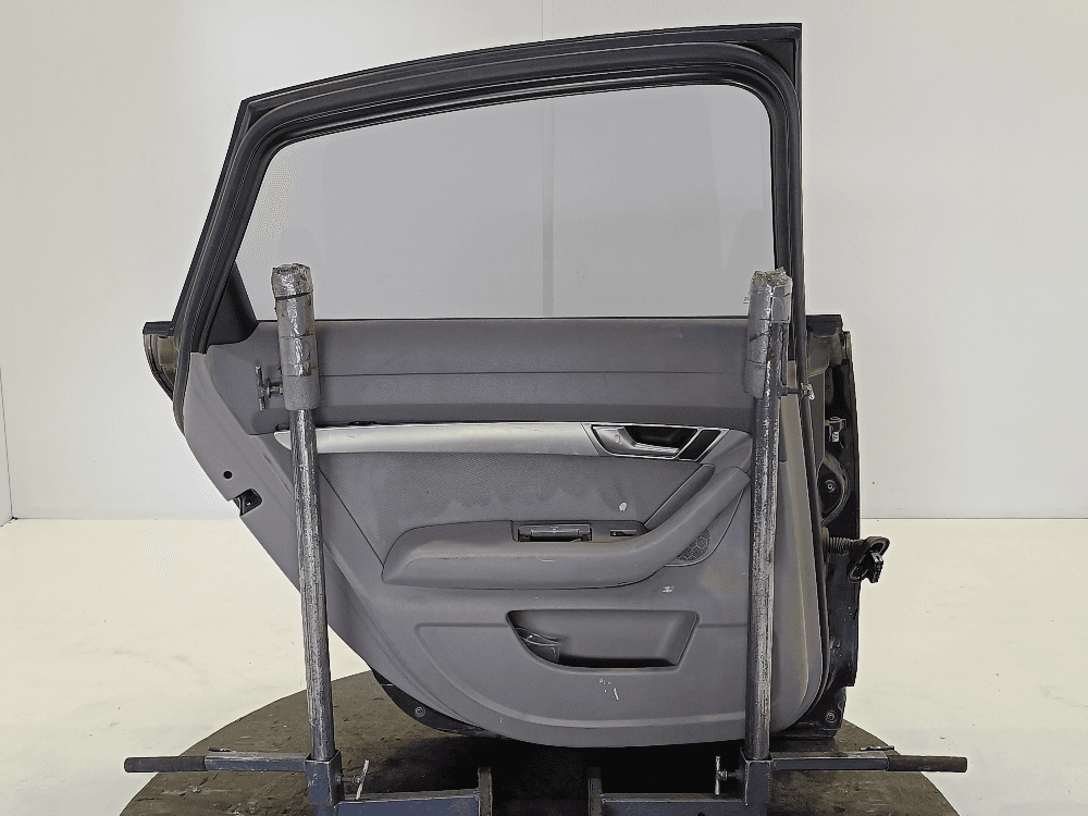 Дверь задняя левая к Audi A6 C6/4F (04-08)