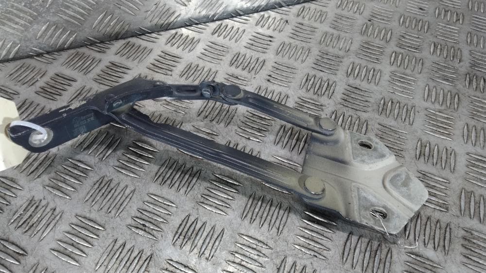 Петля капота левая к Volkswagen Touran 1 Рестайлинг (06-10)