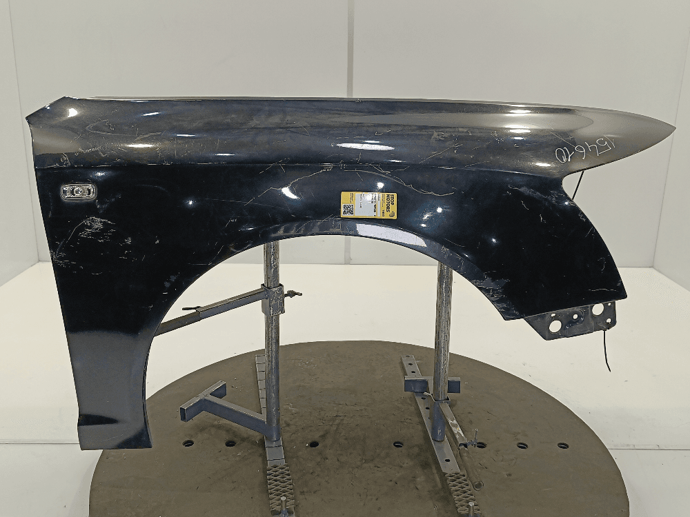 Крыло переднее правое к Audi A6 C6/4F (04-08)