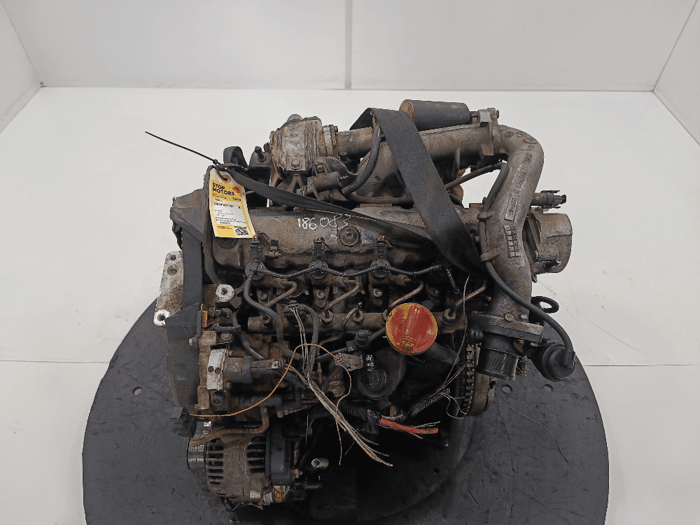 Двигатель к Renault Scenic 2 (03-06)
