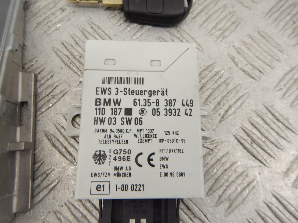 Блок управления двигателем к BMW 5 E39 (95-00)
