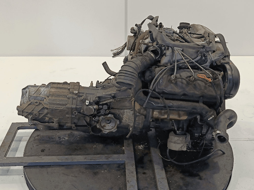 Двигатель к Audi A4 B6 (01-05)
