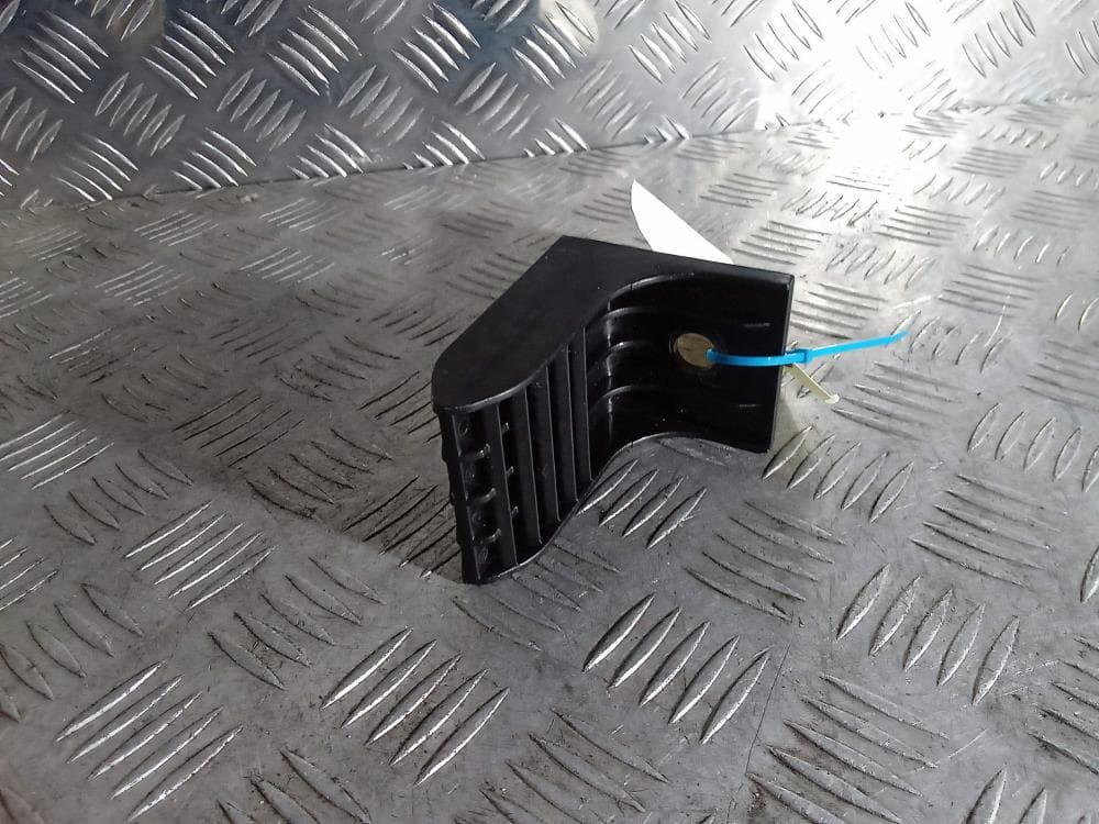 Кронштейн к Tesla Model X (15-21)