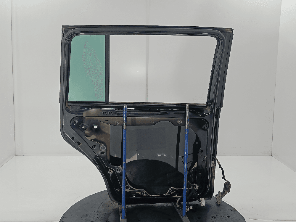 Дверь задняя левая к Volkswagen Touran 1 (03-07)