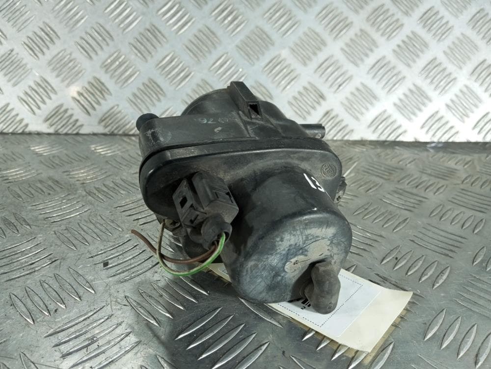 Фара противотуманная левая к Audi A6 C5/4B (97-01)