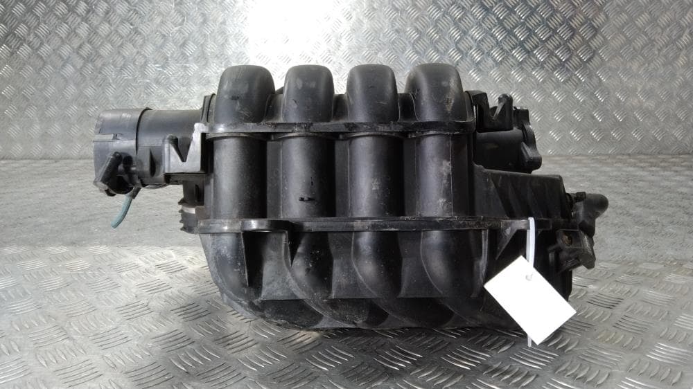 Коллектор впускной к Volkswagen Golf 5 (03-09)