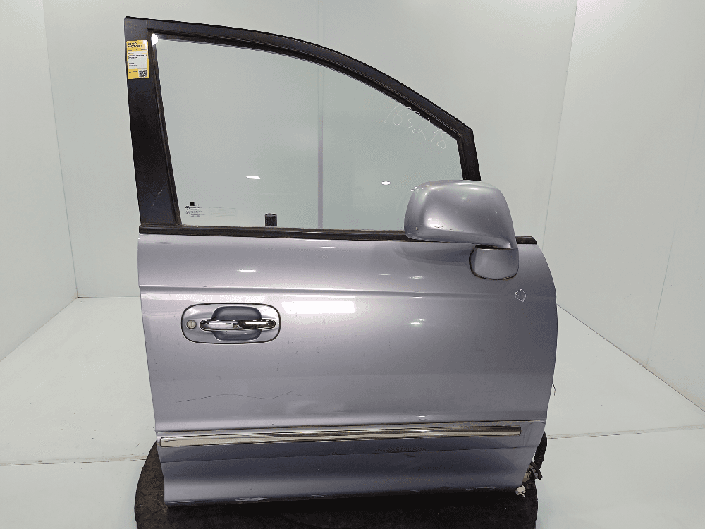 Дверь передняя правая к Hyundai Trajet (00-04)