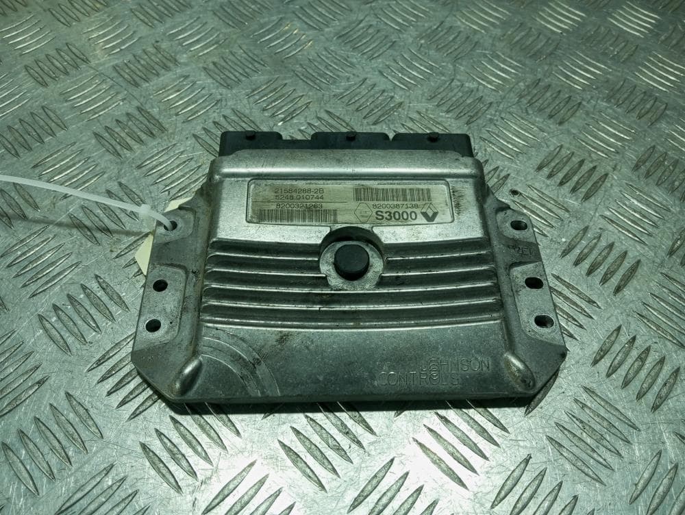Блок управления двигателем к Renault Megane 2 (02-06)