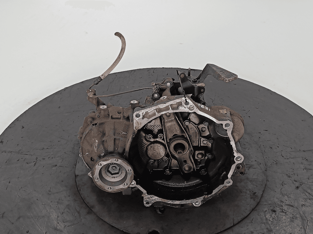 КПП механическая (МКПП) к Volkswagen Polo 4 (01-05)