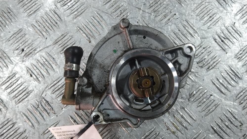 Насос вакуумный к Audi A4 B8/8K (07-11)