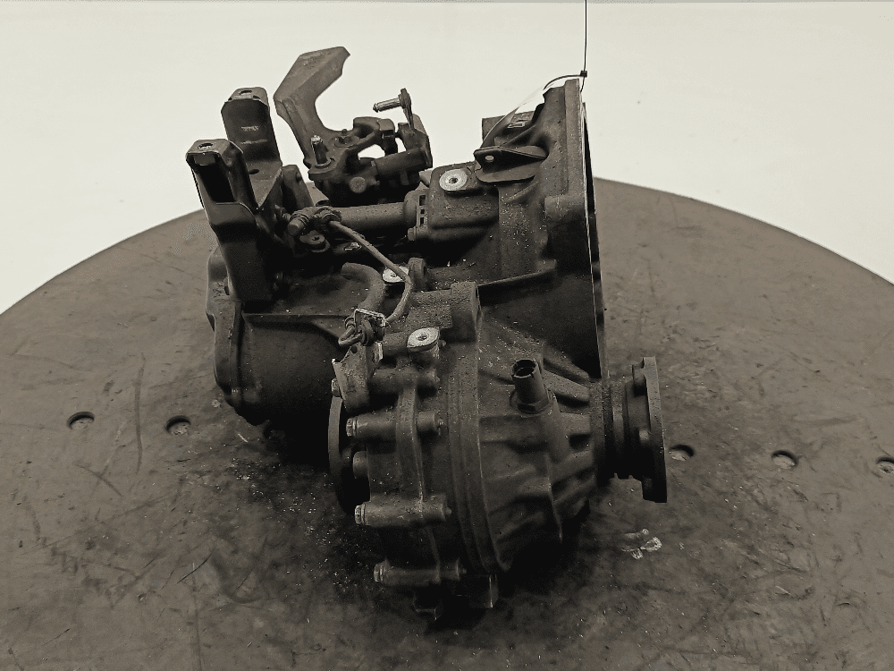 КПП механическая (МКПП) к Volkswagen Polo 4 (01-05)