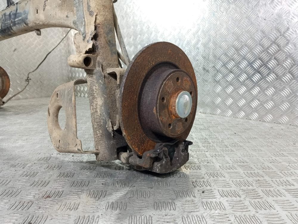 Балка подвески задняя к Renault Laguna 2 (01-05)
